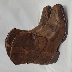 Roper Women's Low Cut boot, size 7.5